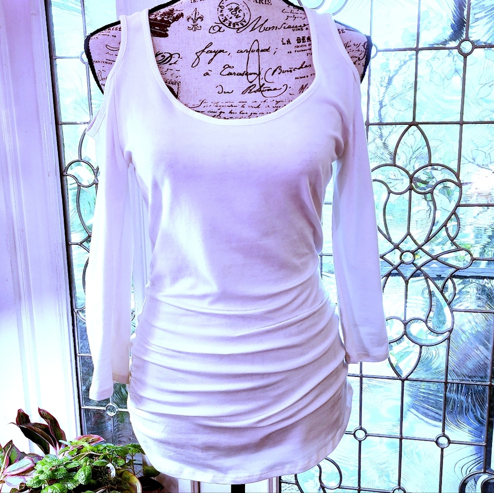 Boston Proper White Cold Shoulder LS Top M ✨️ REDUCED SHIPPING * FINAL MARKDOWN
